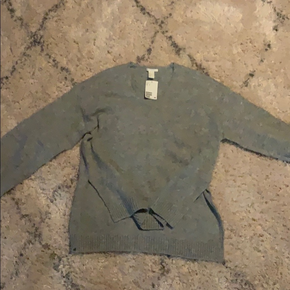 Light grey sweater - Picture 2 of 3
